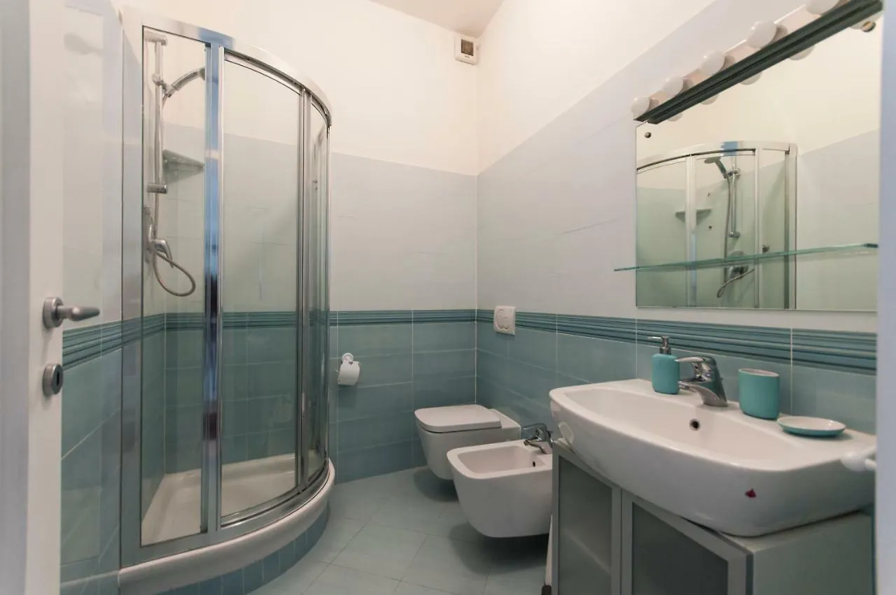 Luxurious 4Bdr Penthouse Near Duomo Cathedral Apartment Milan