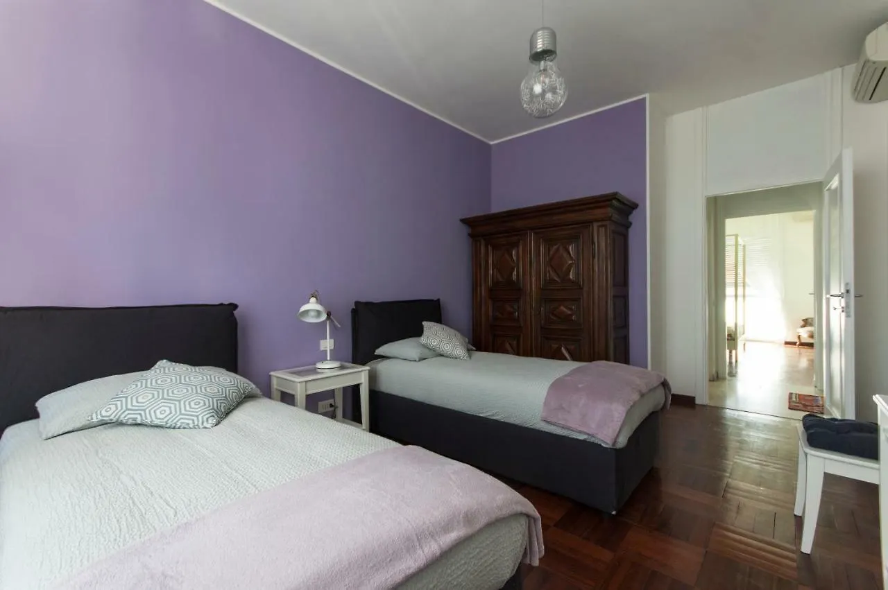 Luxurious 4Bdr Penthouse Near Duomo Cathedral Apartment Milan
