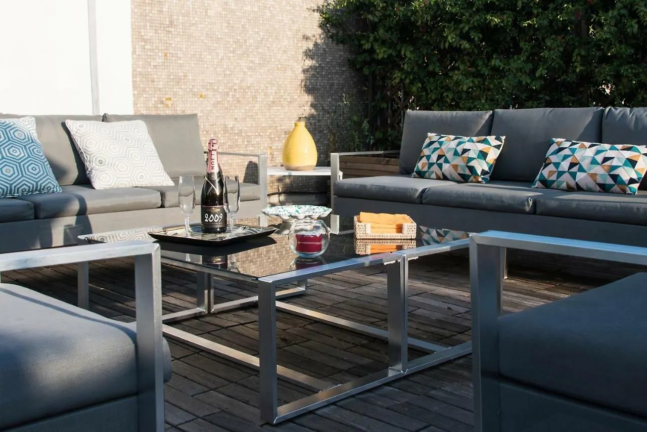 Luxurious 4Bdr Penthouse Near Duomo Cathedral Apartment Milan Italy
